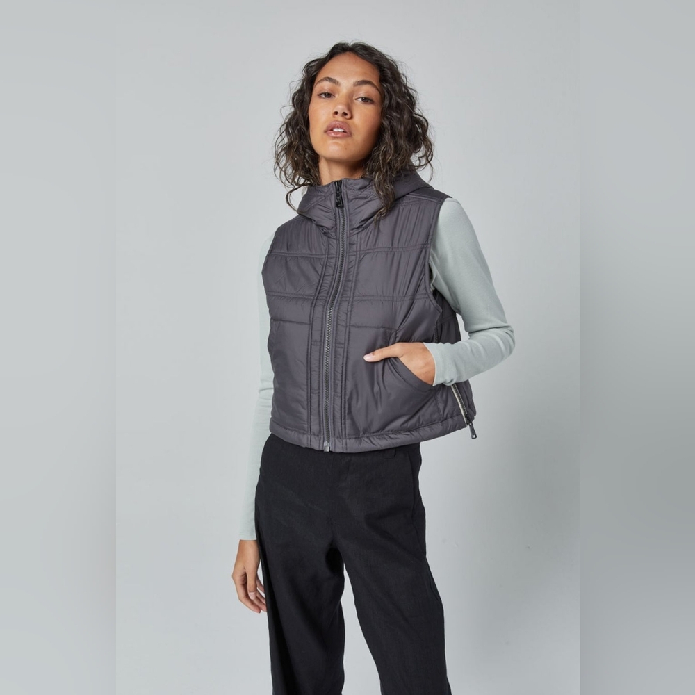 NWT Anthropologie ALP N ROCK Silver Gray Quilted Hooded Vest - Picture 8 of 9
